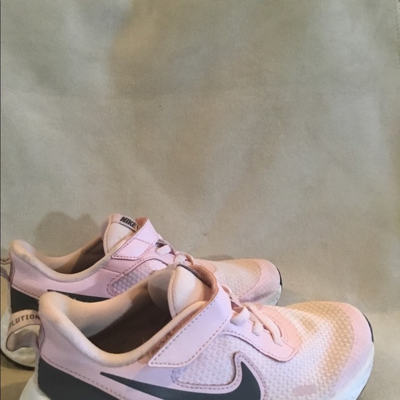 Nike Pale Pink Color - Picture 4 of 6